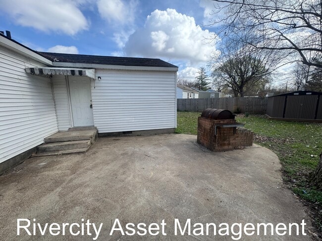 Building Photo - 4279 Ferndale Rd