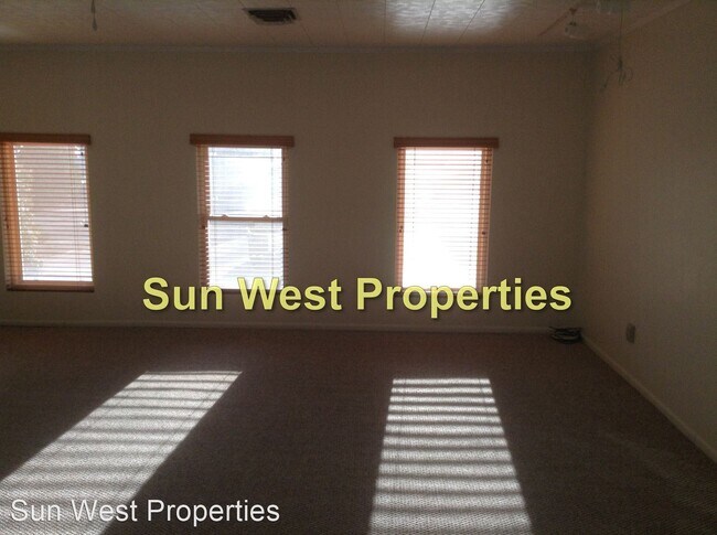 Building Photo - 3 br, 2 bath House - 3202 Crestridge