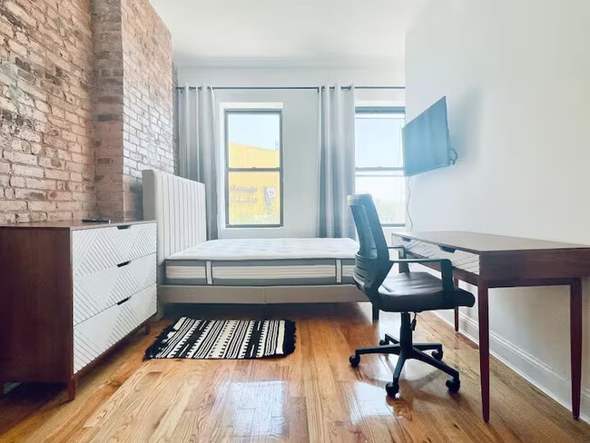 Photo - Furnished room/NOT APARTMENT