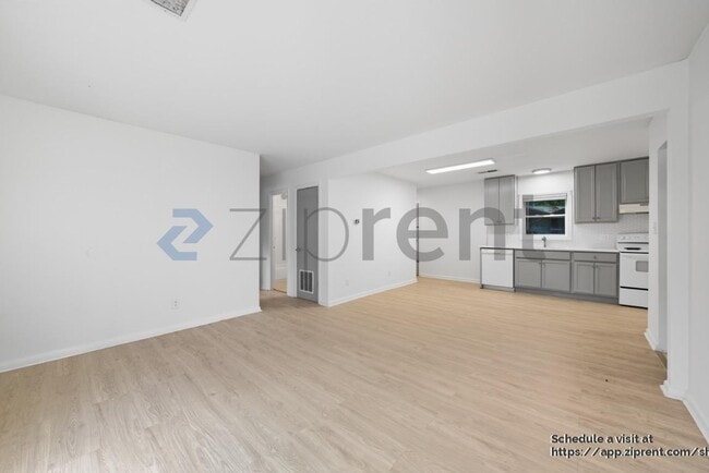 Foto del edificio - 7064 Eunice Dr