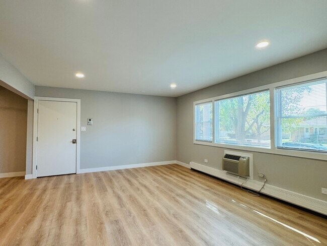 Foto del edificio - 1443 Homestead Rd