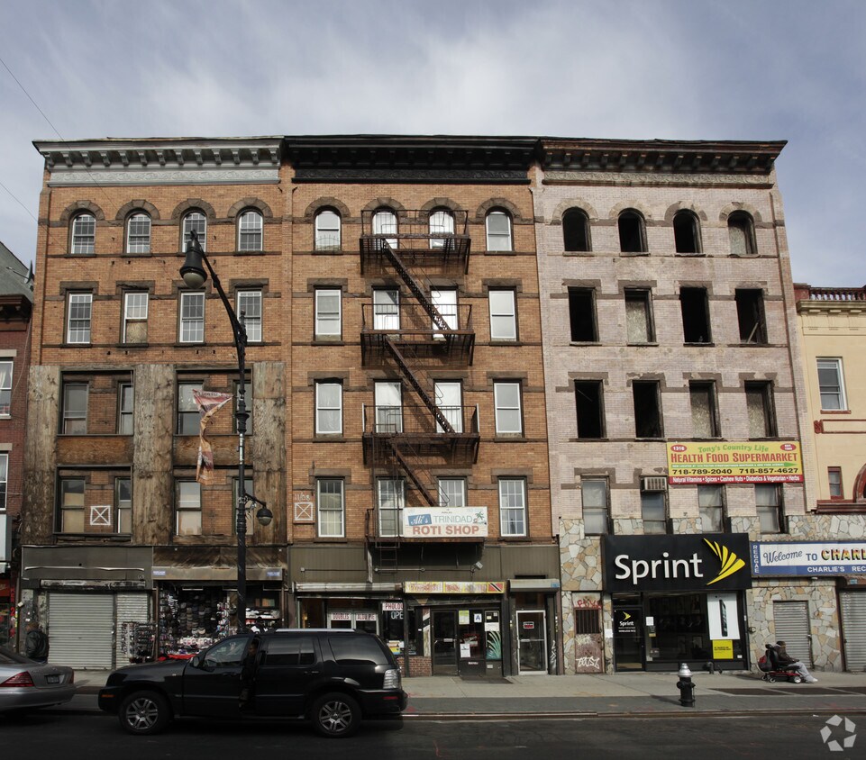Building Photo - 1267 Fulton St