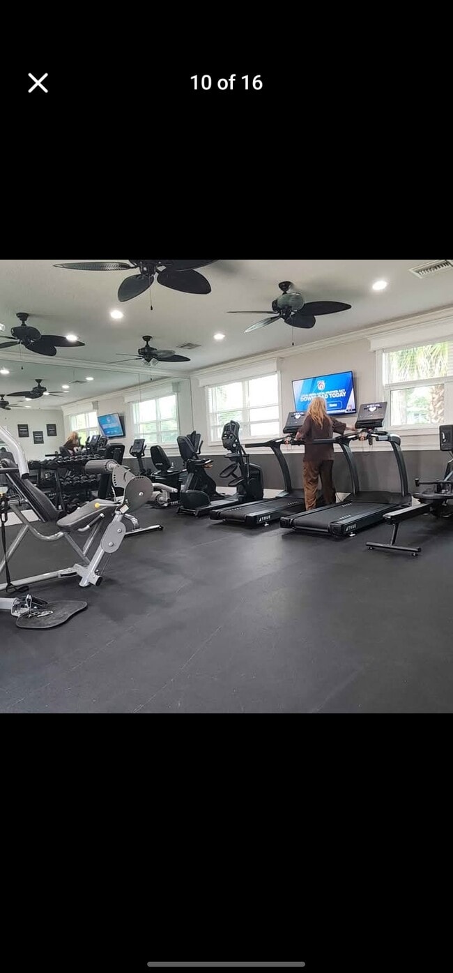 Building Photo - 82 Maple in the Wood