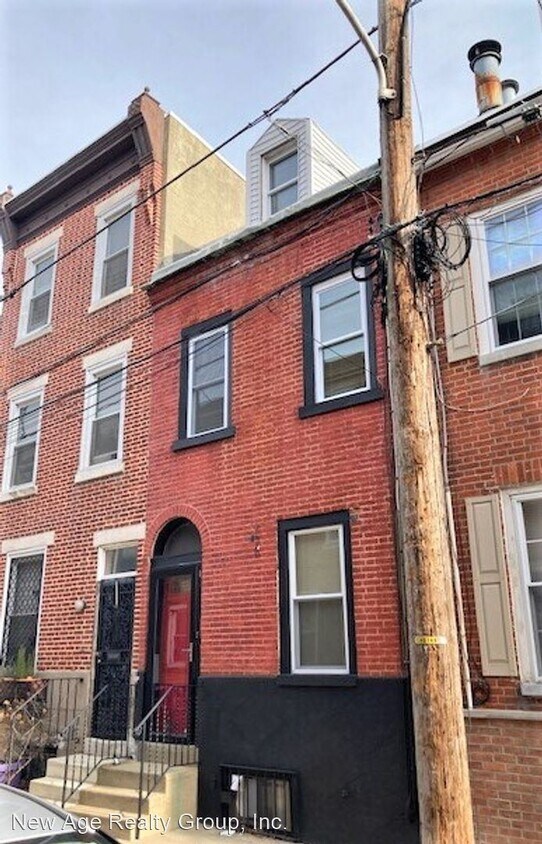 Primary Photo - 3 br, 1 bath House - 749 S. Darien Street