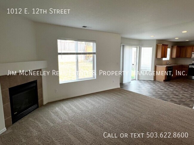 Building Photo - Gorgeous 4 bedroom home in Great Lafayette...