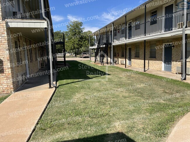Foto del edificio - 1502 NW Kingsbury Ave