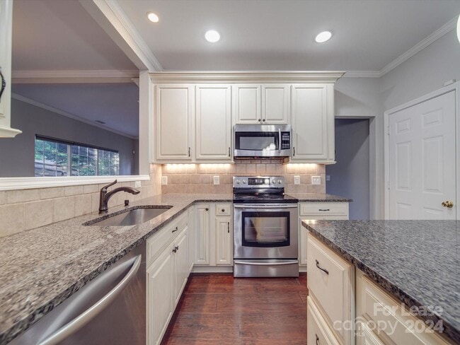 Building Photo - 11823 Golspie Ct