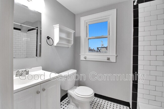 Foto del edificio - 328 Elmwood Ave