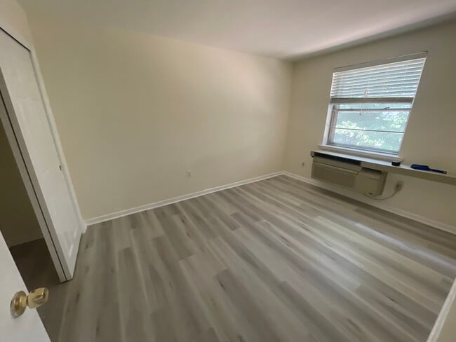 Building Photo - 200 Prince Frederick St