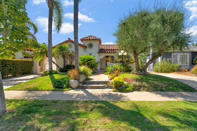 Foto del edificio - 2347 Glendon Ave