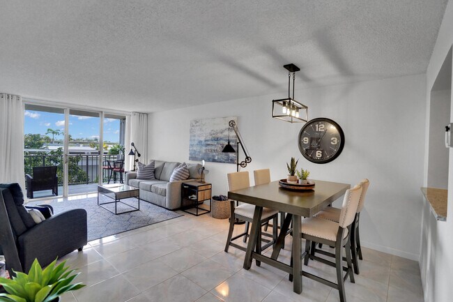 Building Photo - 3581 S Ocean Blvd