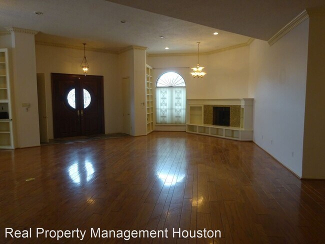 Foto del edificio - 4 br, 4 bath House - 4063 Breakwood Dr
