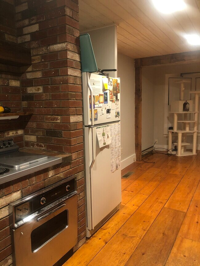 Foto del edificio - 133 Notch Rd