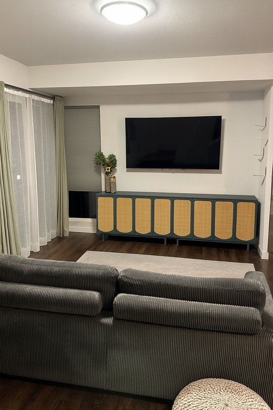 Tv included - 1053 Eaton St