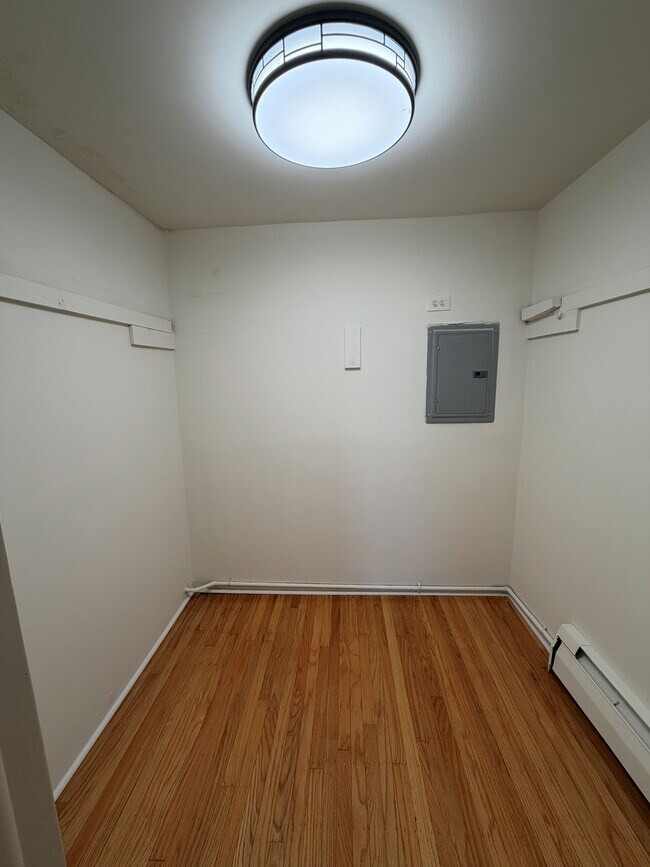 Foto del edificio - 15 Remington Ave