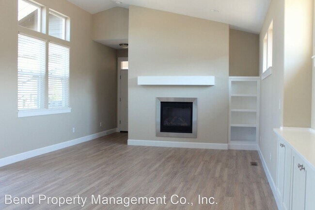 Building Photo - 2 br, 2 bath House - 639 NE Vail Lane