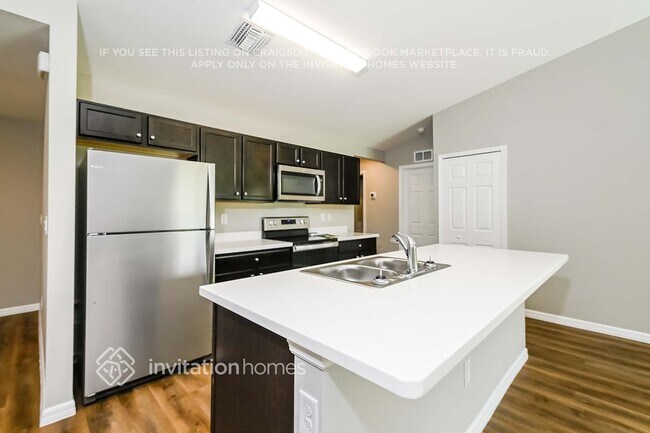 Foto del edificio - 384 Dewhurst St