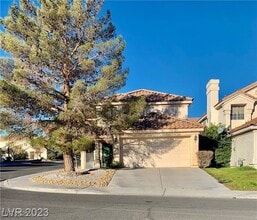 Building Photo - 2301 Jasmine Garden Dr
