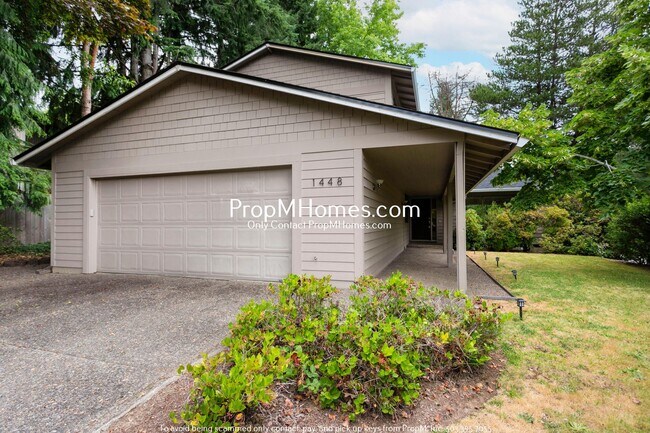 Building Photo - Beautiful Four Bedroom Escape in Palisades!