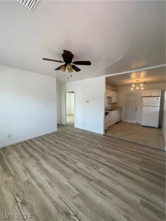 Building Photo - 19 Magnesium St