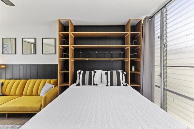 Building Photo - 249 Long Island St