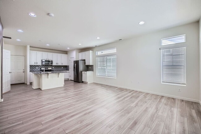 Building Photo - 6437 Crossdrum Point