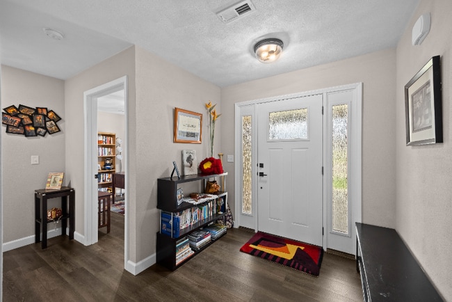 Foto del edificio - 1502 Lexi Ln