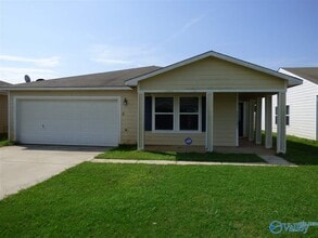 Building Photo - 15281 Tyler Mill Dr