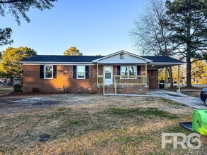 Building Photo - 530 Hillcrest Ave