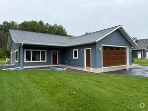 Building Photo - 3829 Stebner Rd
