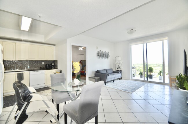 Building Photo - 3500 Coral Way