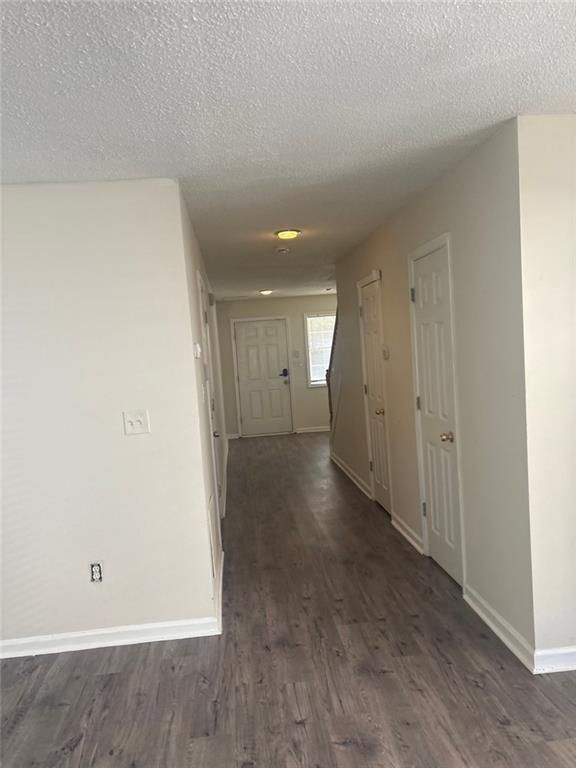 Foto del edificio - 3698 Sapphire Ct