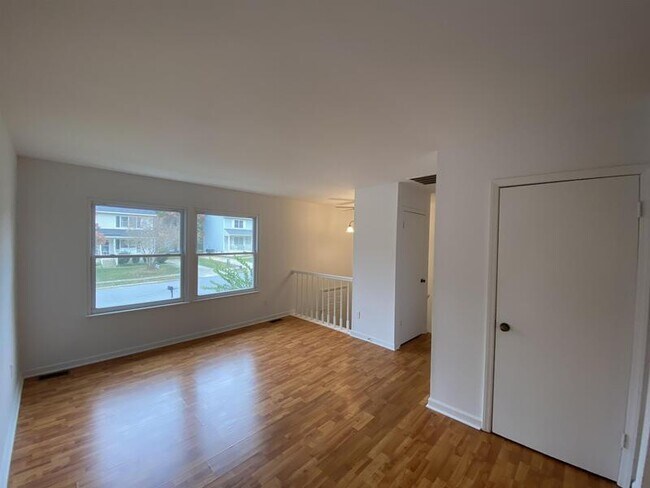 Building Photo - 3124 McAdams Dr