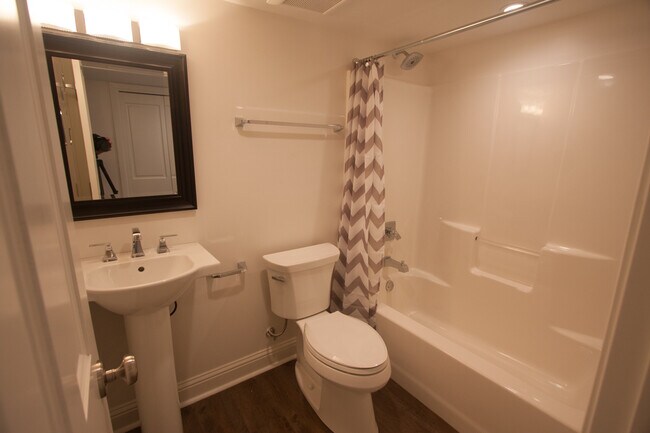 Foto del edificio - 1524 Broadway Street