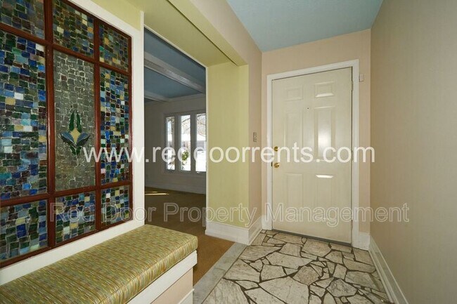 Foto del edificio - 530 Elbow Bend Blvd