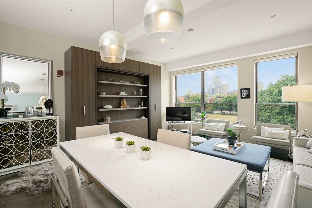 Foto principal - 1723 Washington St
