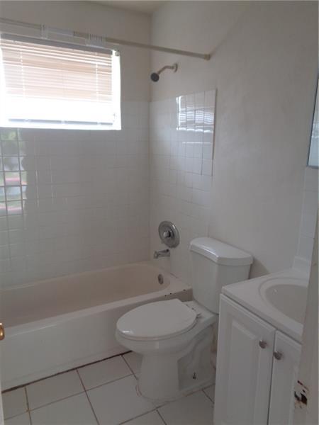 Foto del edificio - 633 NW 11th Ave