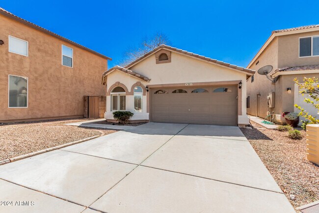 Building Photo - 3211 E Kristal Way