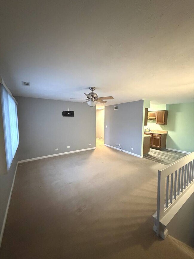 Foto del edificio - 824 Dighton Ln