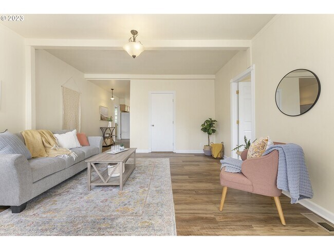 Sala de estar - 7029 N Tyler Ave