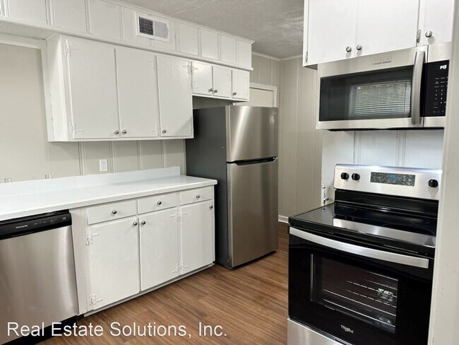 Foto del edificio - 3 br, 2 bath House - 525 Witsell Rd