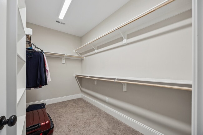 Building Photo - 405 Gilpin Way