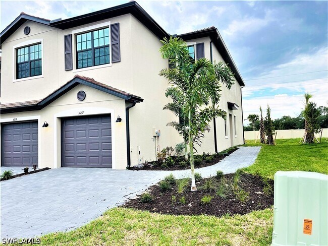 Foto del edificio - 14237 Pine Lodge Ln