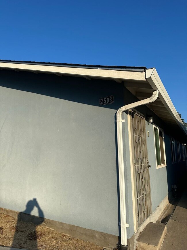 Building Photo - 2508 Standiford Ave