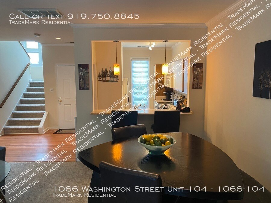 Foto del edificio - 1066 Washington St