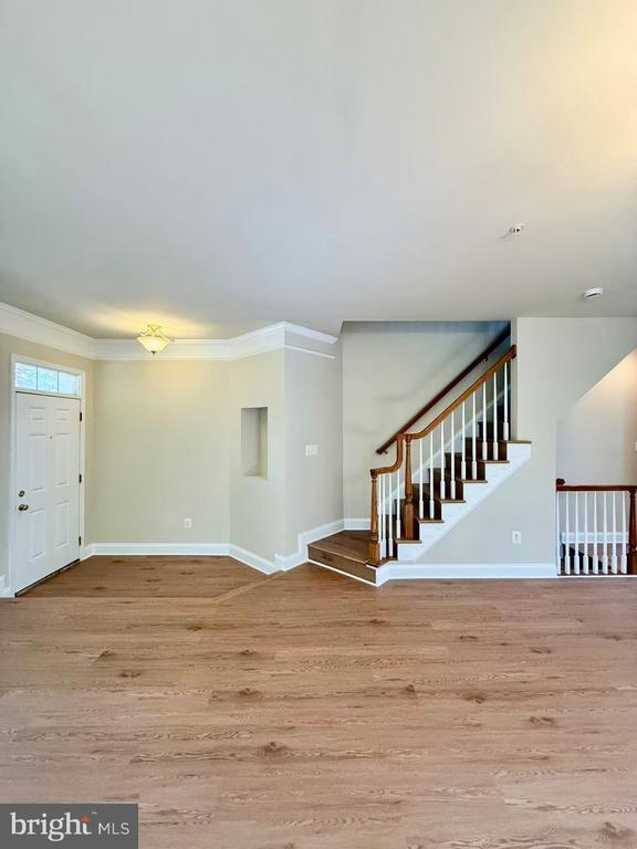 Building Photo - 11818 Regents Park Dr