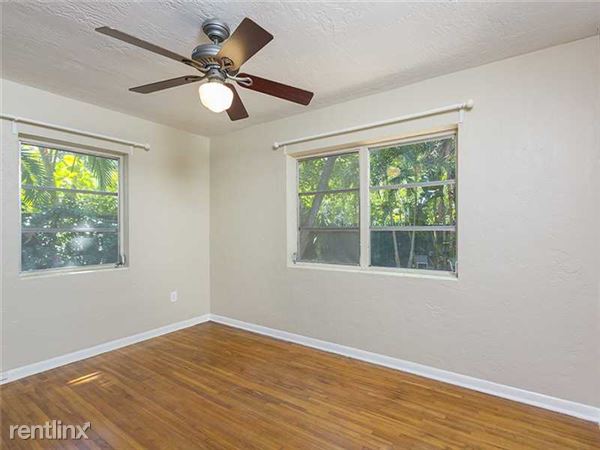 Building Photo - 3701 Loquat Ave