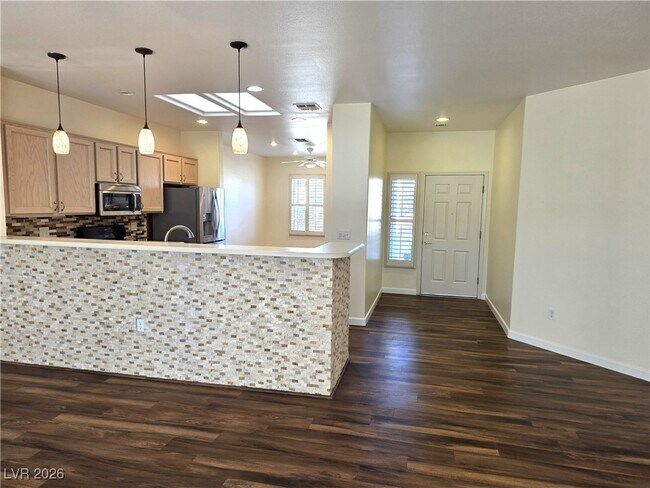 Foto del edificio - 2545 Springville Way