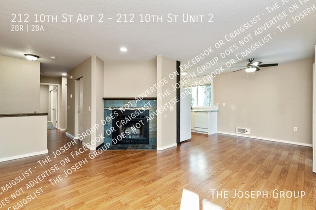 Photo - 212 10th St Apartment