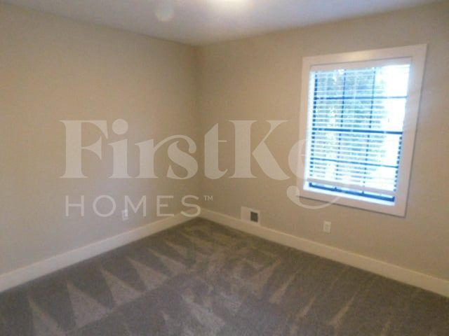 Building Photo - 455 Chanterelle Dr